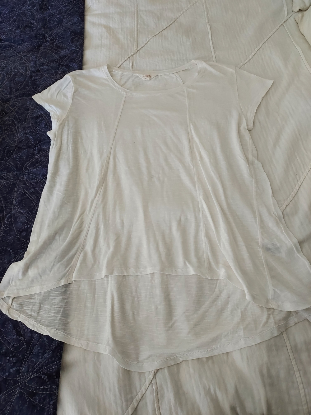 Sun & Shadow White High/low Hem Short-Sleeve Tunic, Size Small